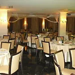 Regent & 4*