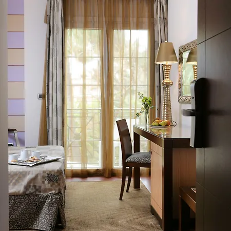 Regent & Hotel